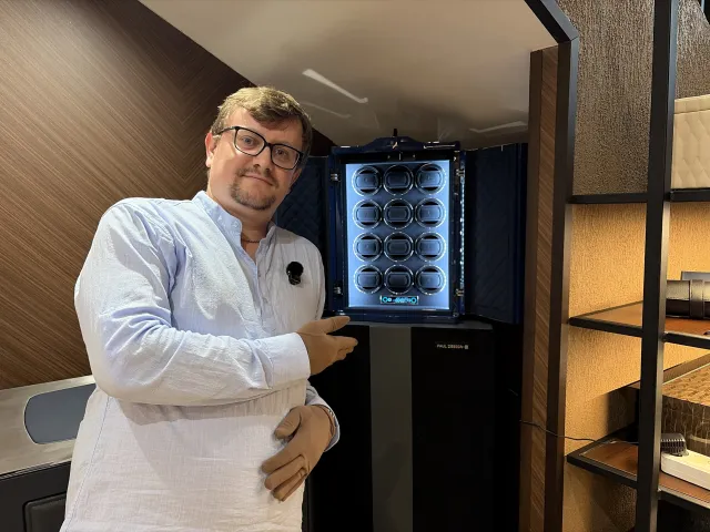 
<span>Шкатулка для автоподзавода 12-ти часов Addiction 12 BU (виндеры)</span>
