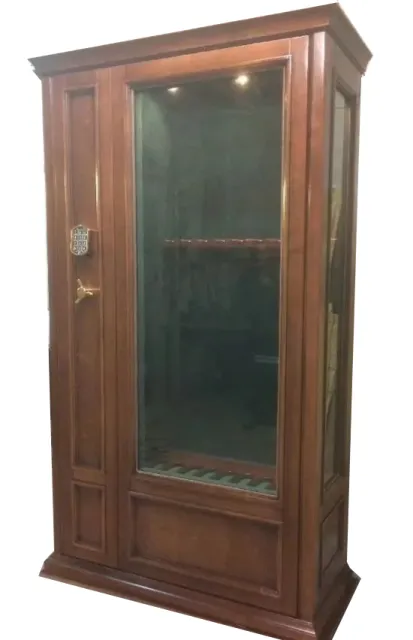 
<span>Оружейный сейф в дереве на 9 стволов "Эллада"</span>
