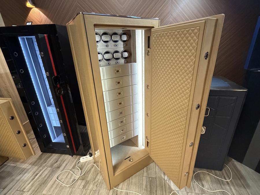 Сейф для автоподзавода и хранения часов PaulDesign Alliance 160 BG (виндеры)